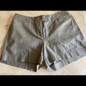 Womens AnnTaylor shorts. Size 12
